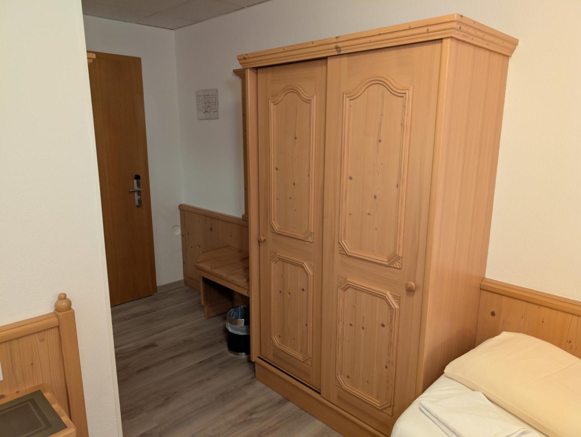 Hotel-Gasthof Zur Rose Weißenhorn Habitación foto